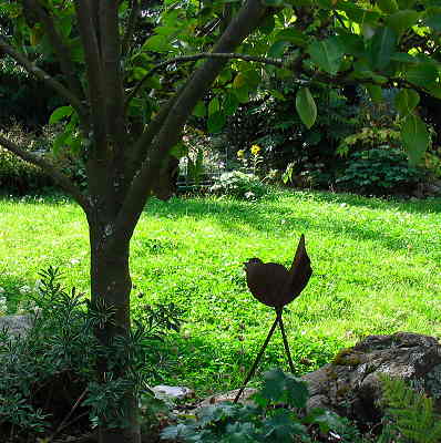 bird sculpture